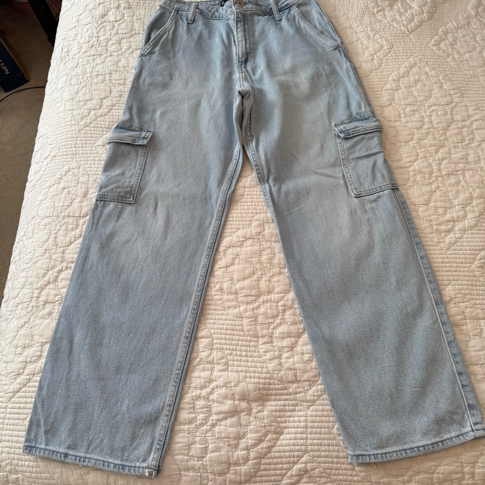Hollister ultra high rise dad jeans size size 6 short